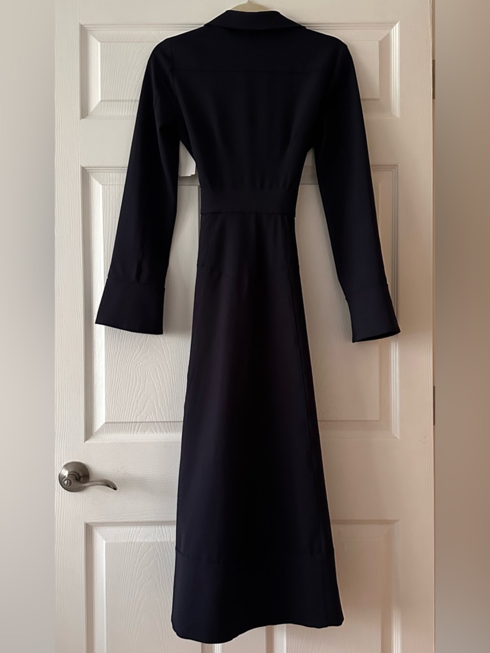 CINQ à SEPT   Kyla Long Sleeve Belted Midi Button Down Shirt Dress in Navy - Picture 7 of 8